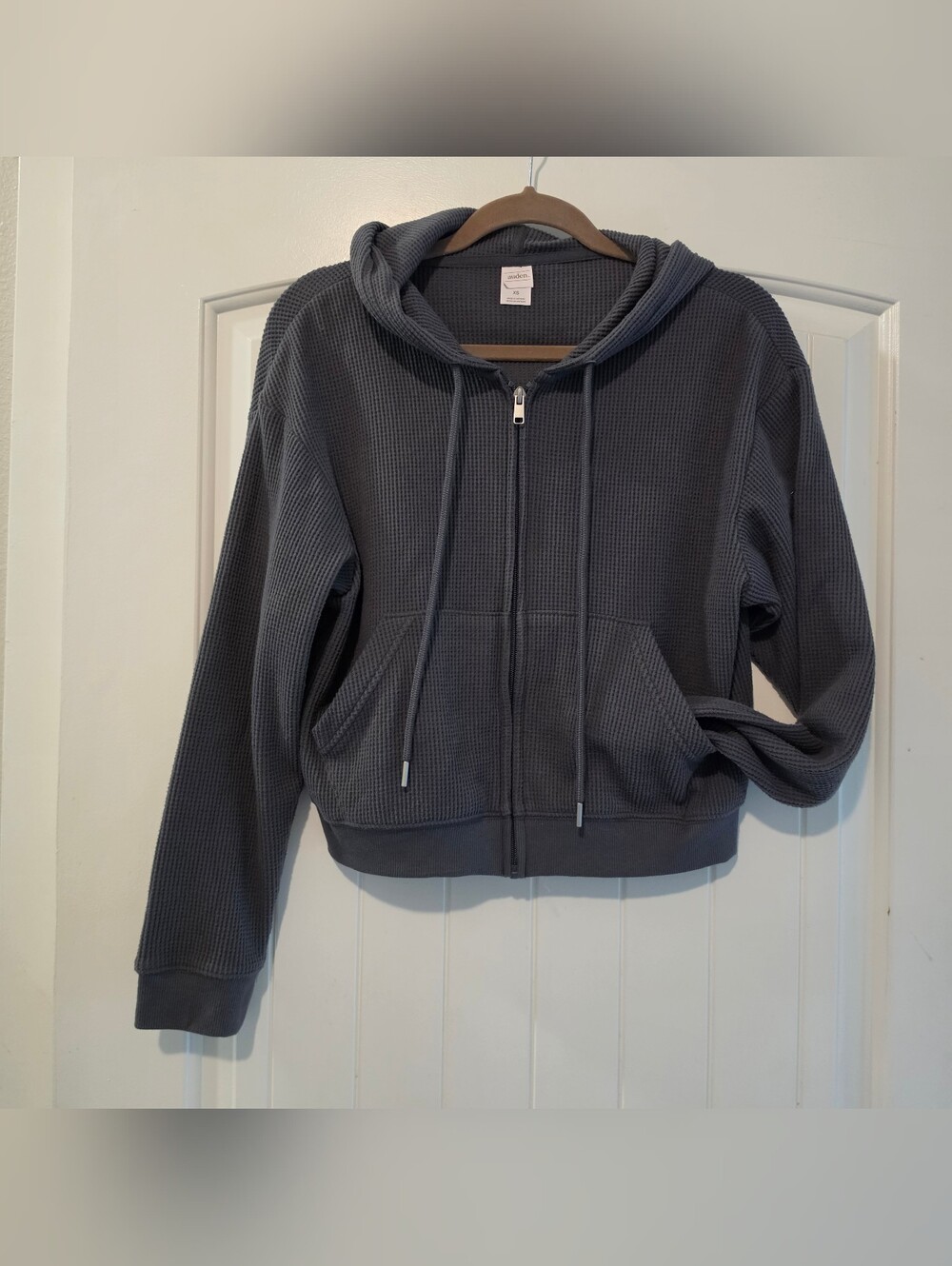 Auden Women's Charcoal Waffle-Knit Zip Hoodie